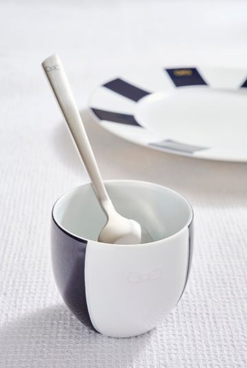 Duo de tasses à café en porcelaine intérieur émaillé bleu