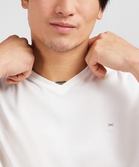 T-shirt blanc col V à manches courtes